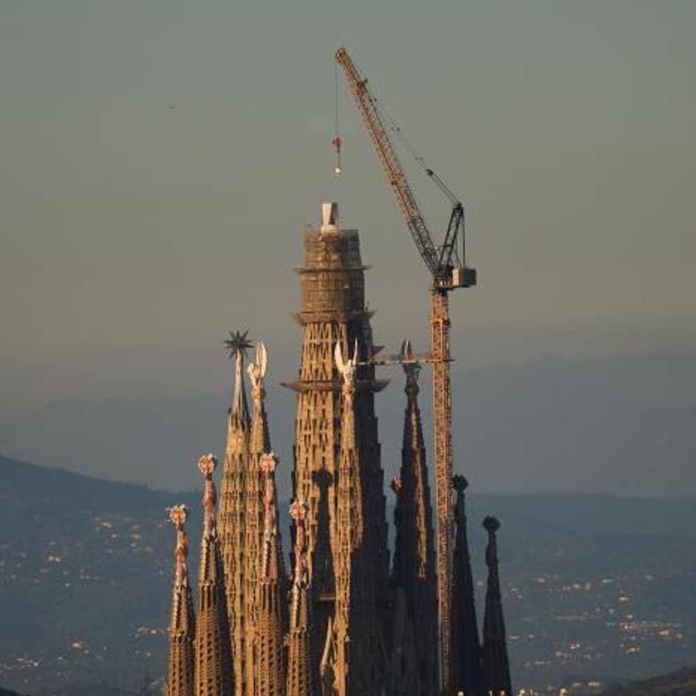 LA SAGRADA FAMILIA, RÉCORD MUNDIAL