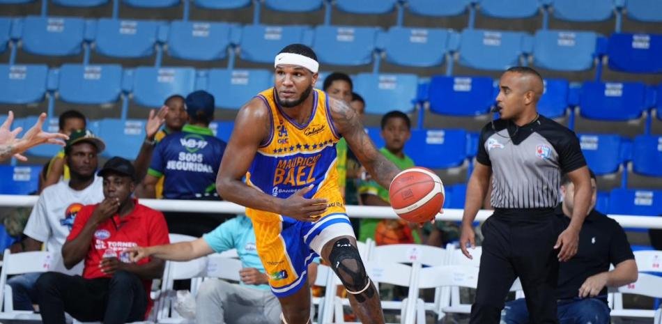 MAURICIO BÁEZ REVERSA A LOS PRADOS