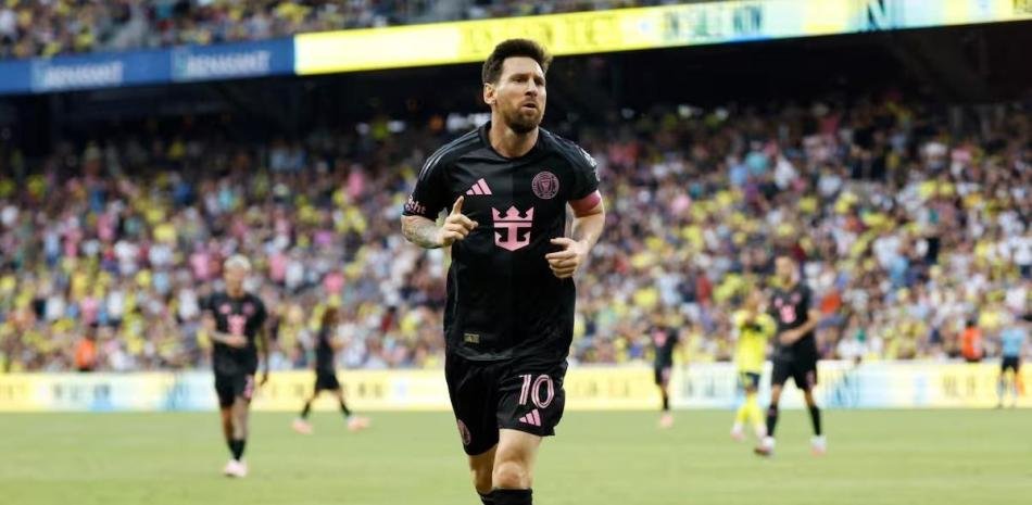 MESSI CELEBRA SU SEGUNDO HAT TRICK EN MIAMI