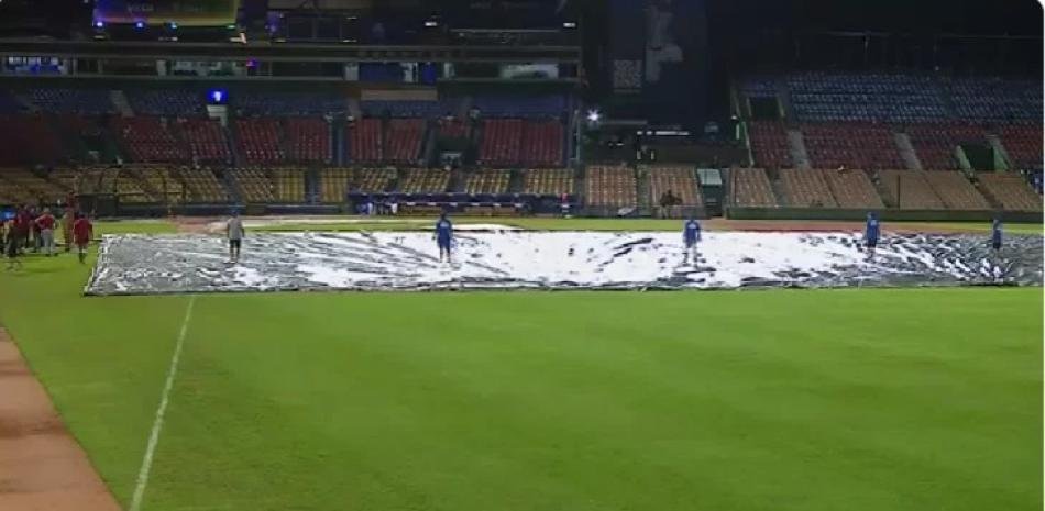 SUSPENSIÓN REPETIDA DEL GIANTES VS LICEY