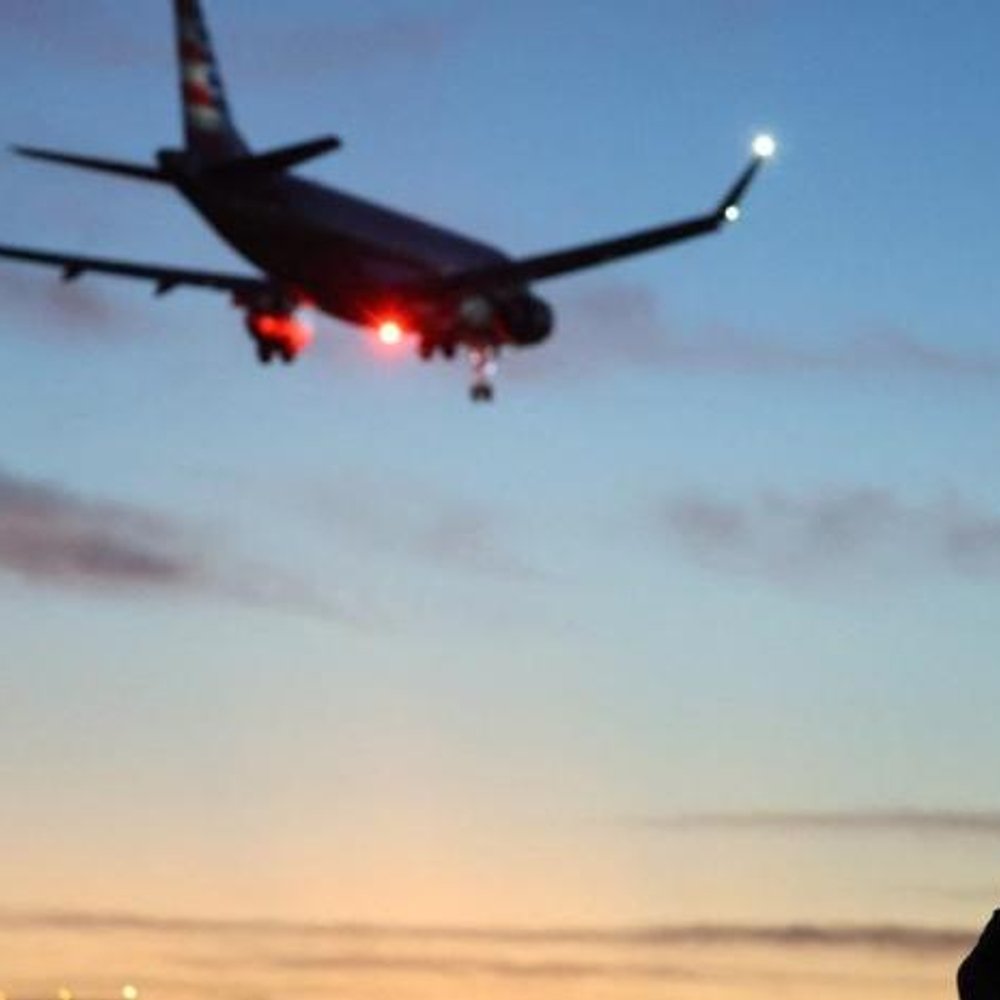 EE.UU. PROHÍBE VUELOS CARIBEÑOS TRAS ATAQUES