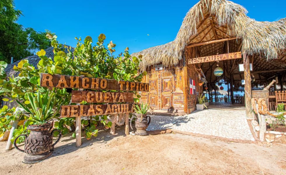 PEDERNALES PROMOCIONA TURISMO EN FITUR 2026