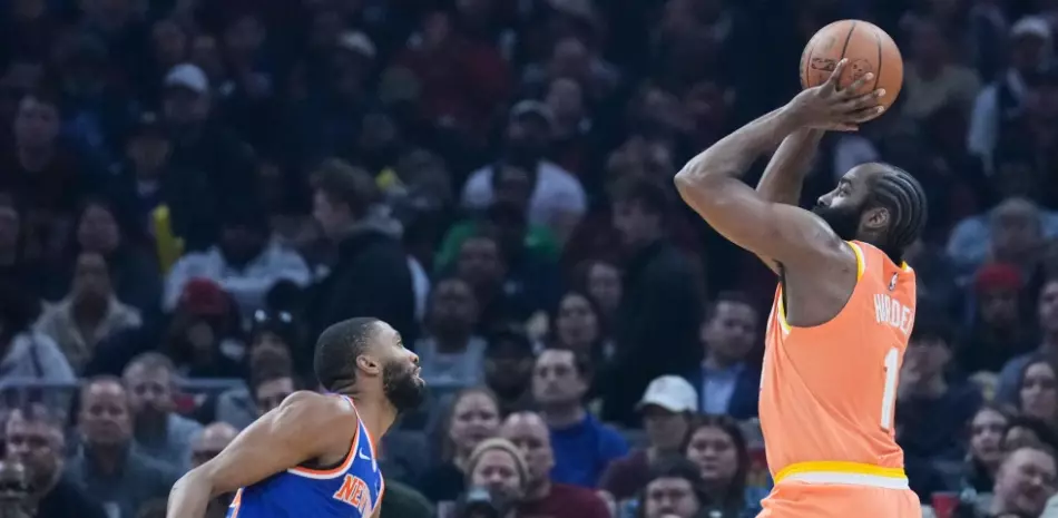 Los-Cavs-de-Harden-se-imponen-sobre-los-Knicks-mientras-Kuminga-y-Murray-hacen-su-debut_.webp