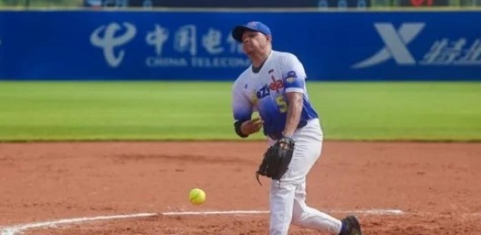 Venezuela-refuerza-su-liderazgo-frente-a-Dominicana-en-el-Panamericano-de-Softbol-de-Mayores_.jpg