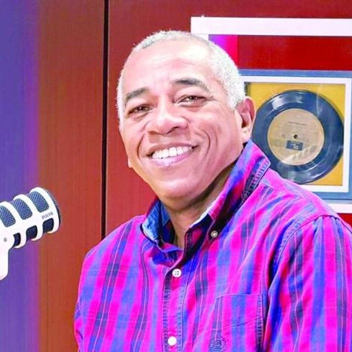 El-temor-de-Mario-Diaz-la-reaccion-parental-ante-su-escritura-de-salsa-erotica_.jpg