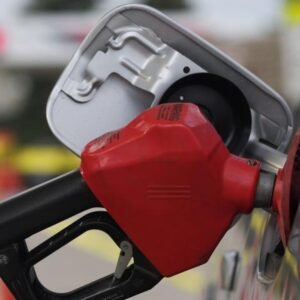 GOBIERNO-CONGELA-PRECIOS-DE-COMBUSTIBLES-ESTA-SEMANA_.jpg