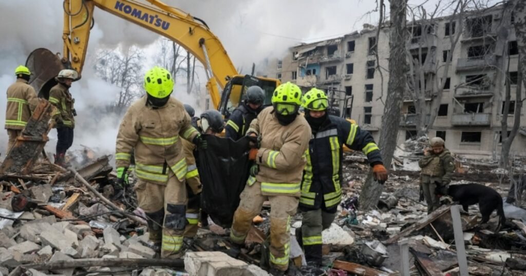 Con las negociaciones estancadas, Rusia aumenta los ataques masivos contra Ucrania: en una semana lanzó miles de drones y bombas aéreas