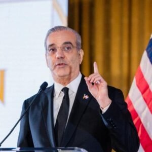 ABINADER-ALERTA-SOBRE-PELIGROS-PARA-DEMOCRACIAS_.jpg