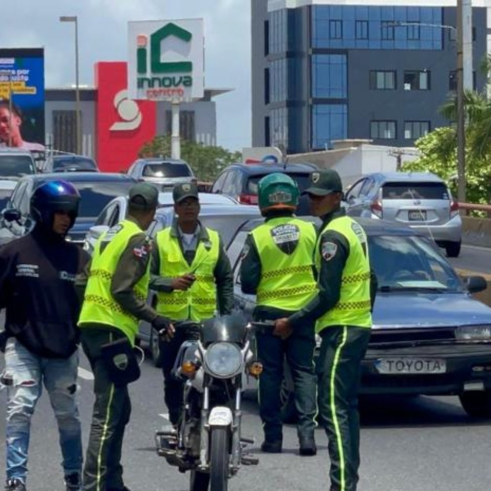 DIGESETT-CONFISCA-MOTOS-EN-ELEVADOS-Y-TUNELES-DE-SANTO-DOMINGO_.jpg