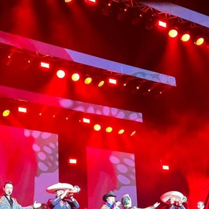 Los-Tigres-del-Norte-arrasan-en-Santo-Domingo-con-su-musica-nortena_.jpg