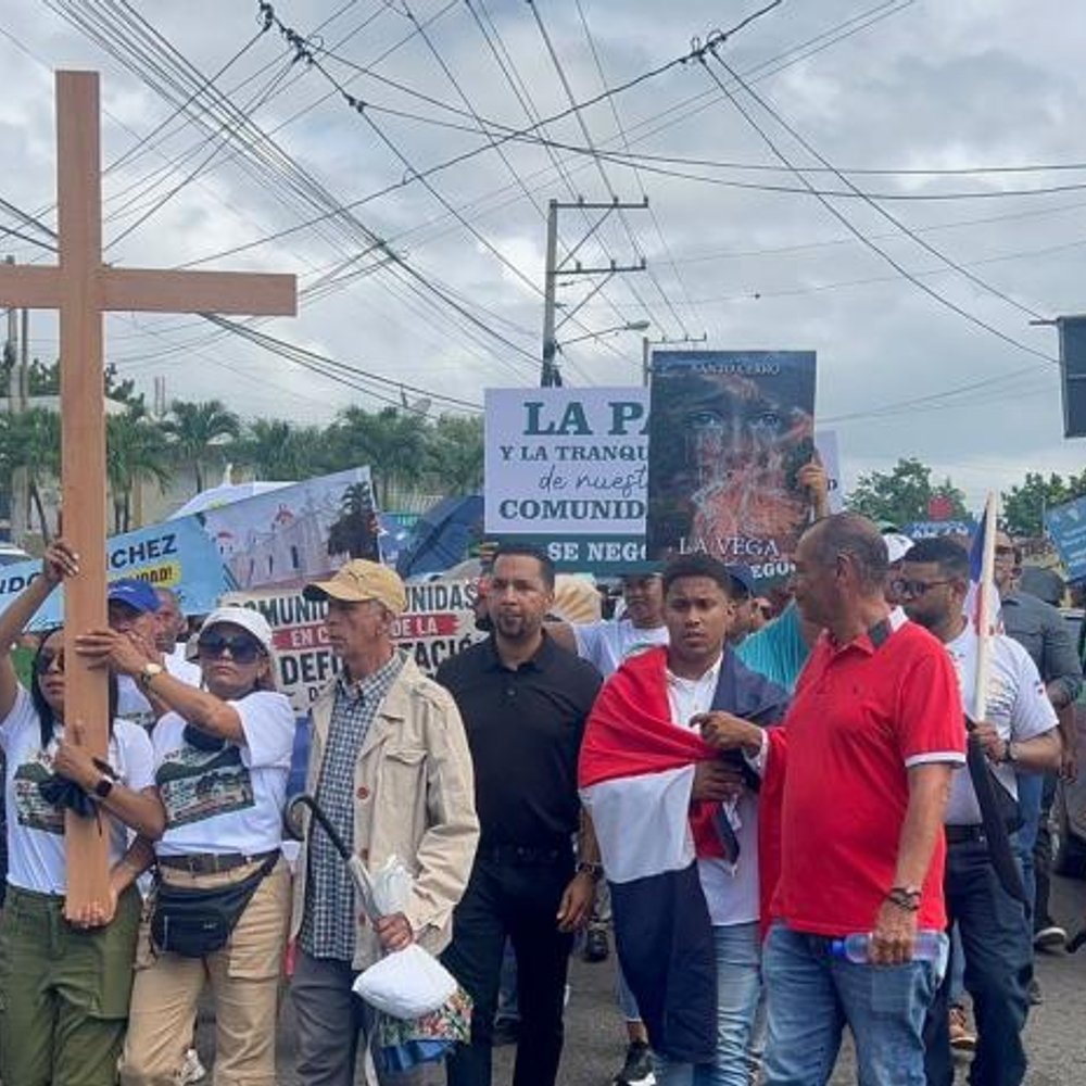 MARCHA-EN-SANTO-CERRO-CONTRA-EL-ECOCIDIO-POR-DEFORESTACION_.jpg