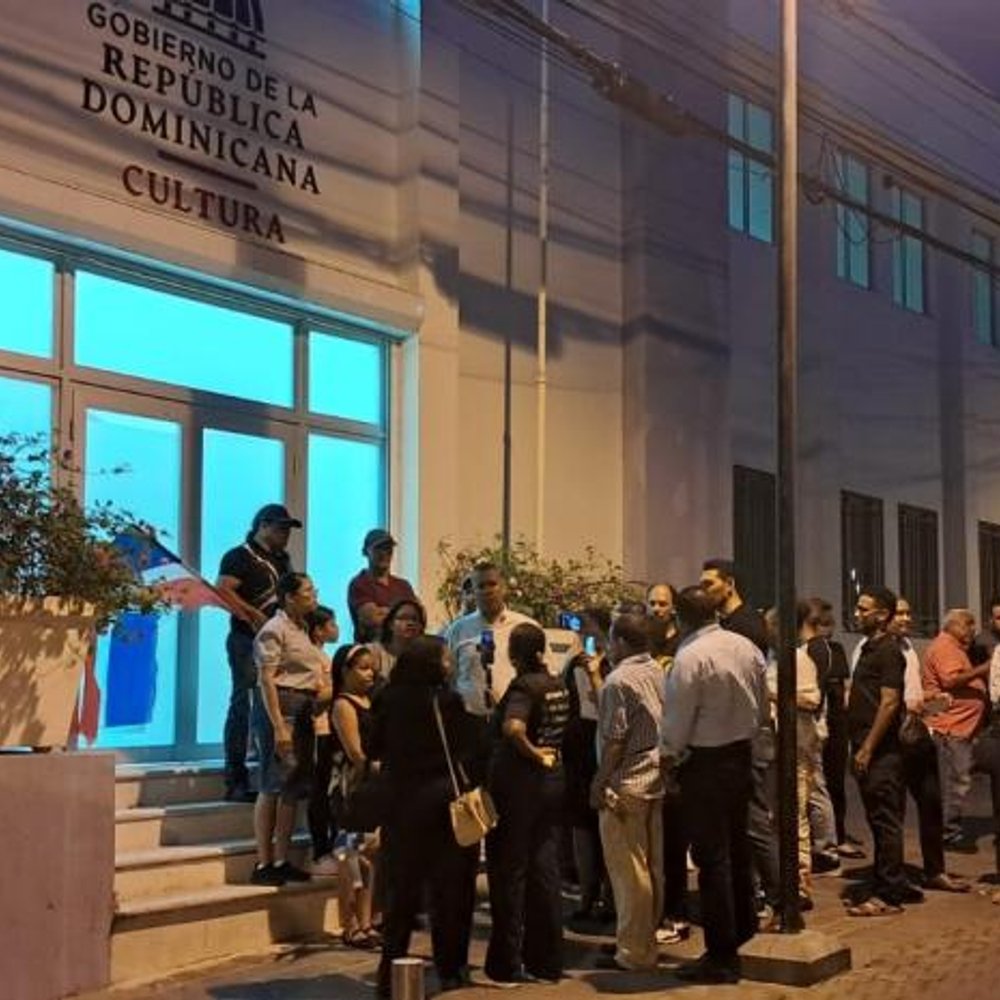 PUERTO-PLATA-RECHAZA-OFICINAS-GUBERNAMENTALES-EN-CENTRO-DE-ARTES_.jpg
