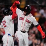 RAFAELA BATEA HOMERUN DECISIVO Y GANA PARA BOSTON CONTRA PHILADELPHIA