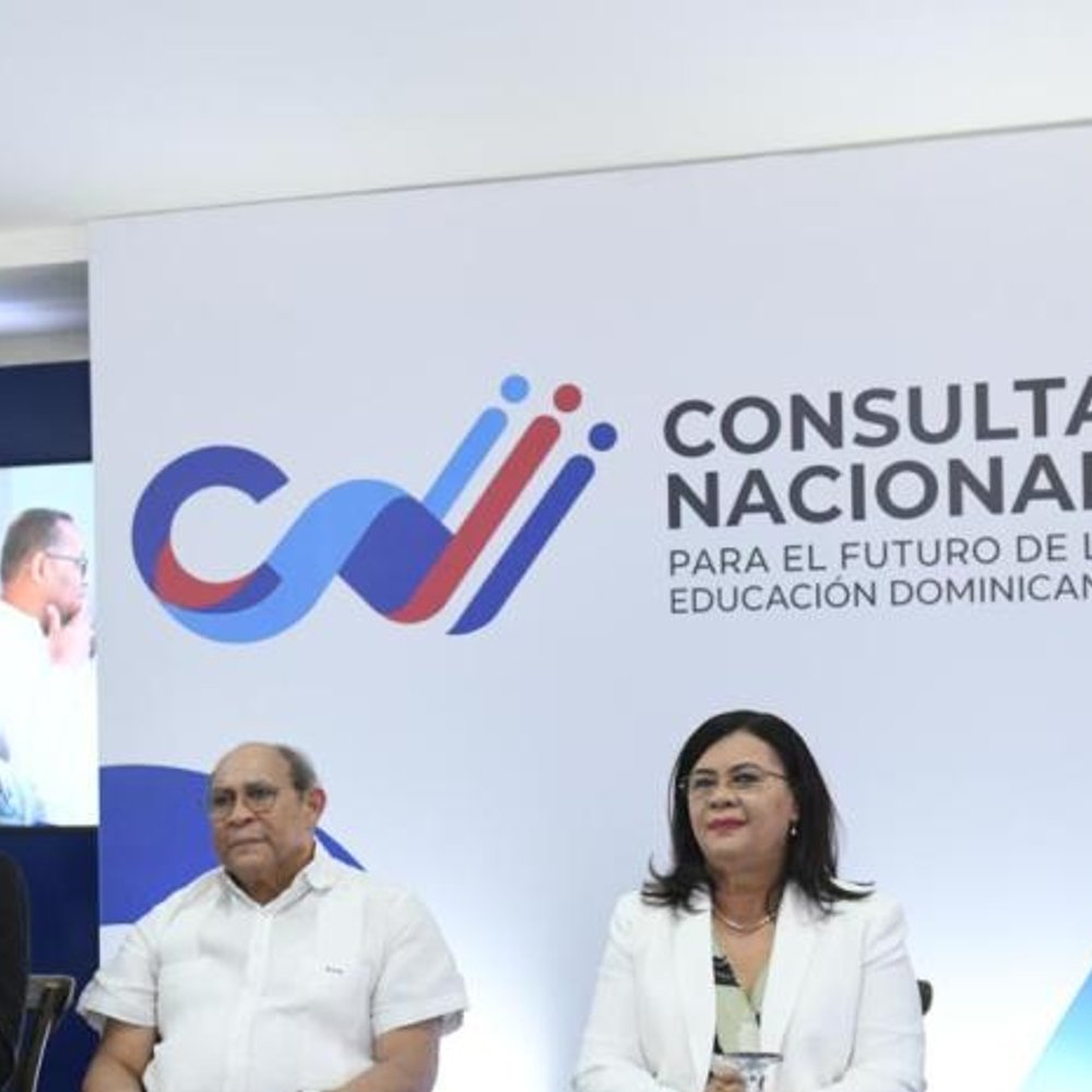 DEBATE-SOBRE-REFORMA-EDUCATIVA-EN-INFOTEP-POR-GOBIERNO_.jpg
