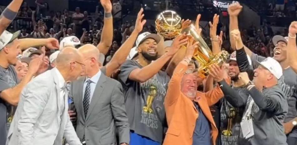 Karl-Towns-y-Nueva-York-conquistan-el-campeonato-de-la-NBA_.jpg