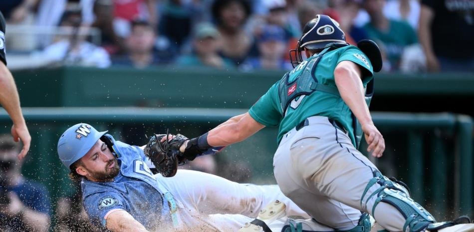 Luis-Garcia-Jr.-conecta-un-cuadrangular-y-Abrams-lidera-con-tres-hits-en-la-victoria-de-los-Nacionales_.jpg