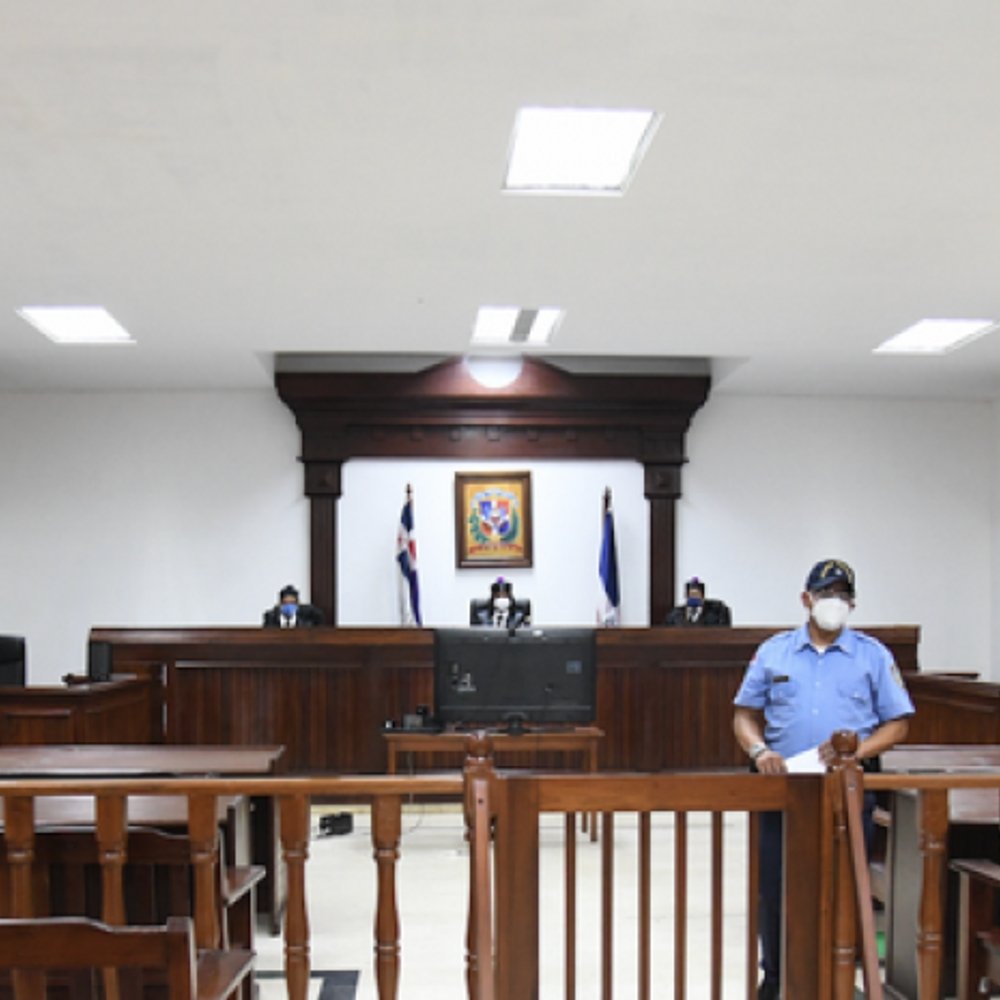 TRIBUNAL-VERA-MEDIACION-EN-DEMANDA-POR-DIFAMACION-CONTRA-MIRNA-ORTIZ_.jpg
