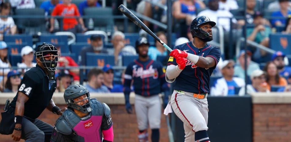 White-y-Harris-II-brillan-en-la-victoria-de-los-Bravos-sobre-los-Mets-3-1_.jpg