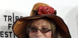 Carly-Simon-enfrenta-diagnostico-de-Parkinson-revelado-en-carta-personal_.jpg