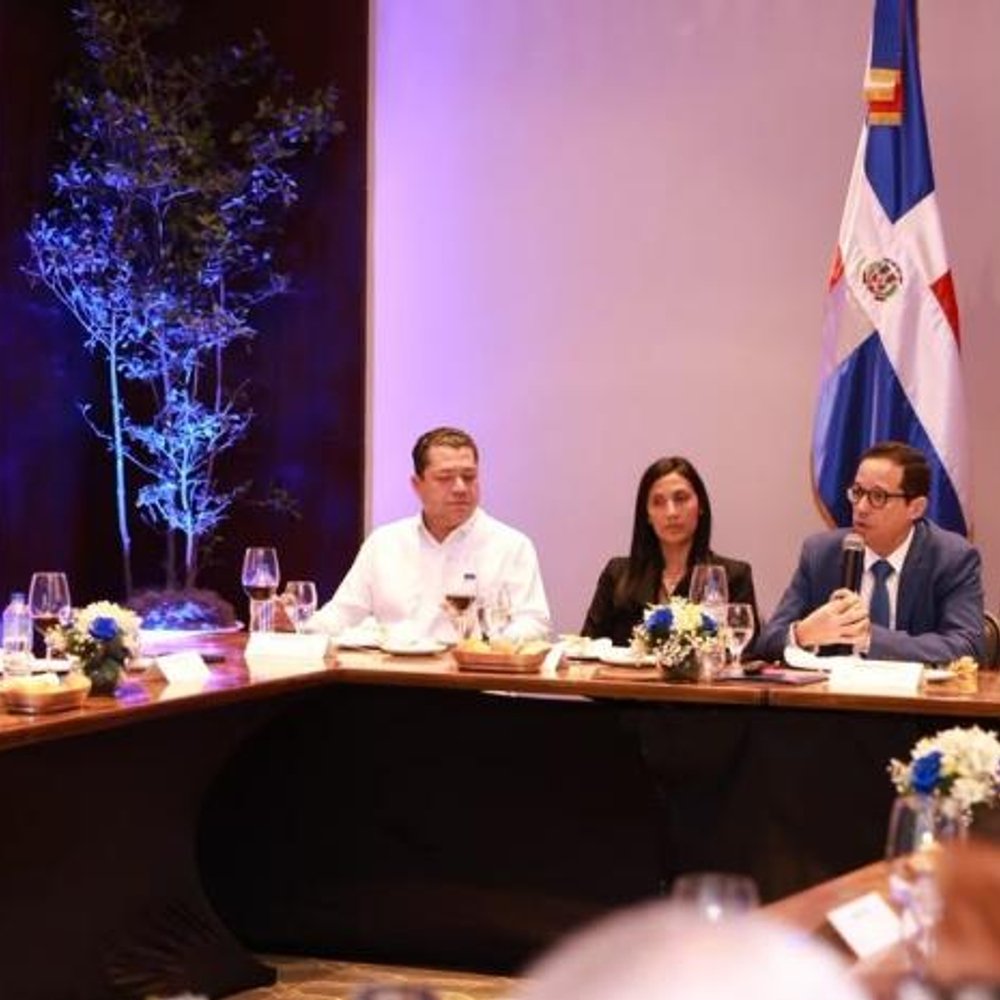 FREUND-REVELA-QUE-EL-NUMERO-DE-FUNCIONARIOS-ES-INCIERTO_.jpg