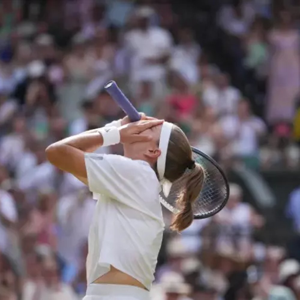 MUCHOVA-AVANZA-A-LA-FINAL-Y-DETIENE-A-GAUFF_.jpg