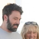 Revelan la causa de muerte de la madre de Ben y Casey Affleck
