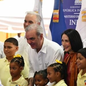 ABINADER-FINALIZA-ACTIVIDADES-SIN-HABLAR-DE-DIPLOMATICOS-CUBANOS-EXPULSADOS_.jpg