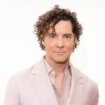 Bisbal conmemora 20 años de trayectoria musical rindiendo tributo a sus ídolos en la gira Eternos