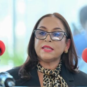 HAITI-PIDE-PASAR-DE-AYUDA-A-INVERSION_.jpg