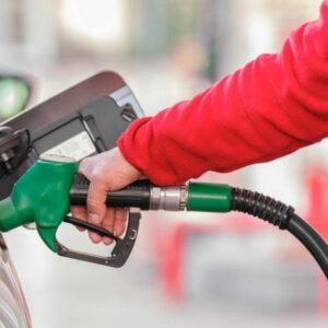 RECHAZO-POPULAR-POR-ALZA-DE-COMBUSTIBLES_.jpg