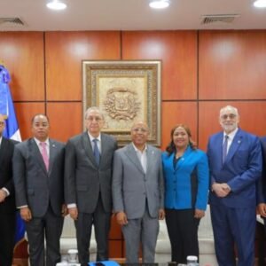 SUBERO-ISA-PRESENTA-PROYECTO-PARA-TRANSFORMAR-ENSANCHE-LA-FE_.jpg