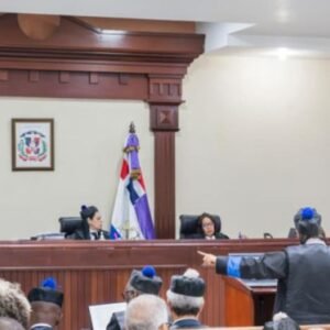 TRIBUNAL-RECHAZA-RECUSACION-Y-ORDENA-CONTINUAR-JUICIO_.jpg