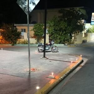 VELAS-Y-PROTESTA-EN-LOS-RIOS-BAHORUCO-POR-OBRAS_.jpg